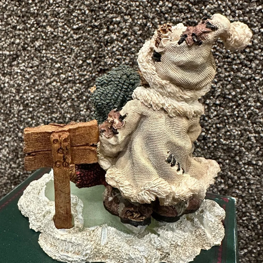 Boyds Bears adorable bear